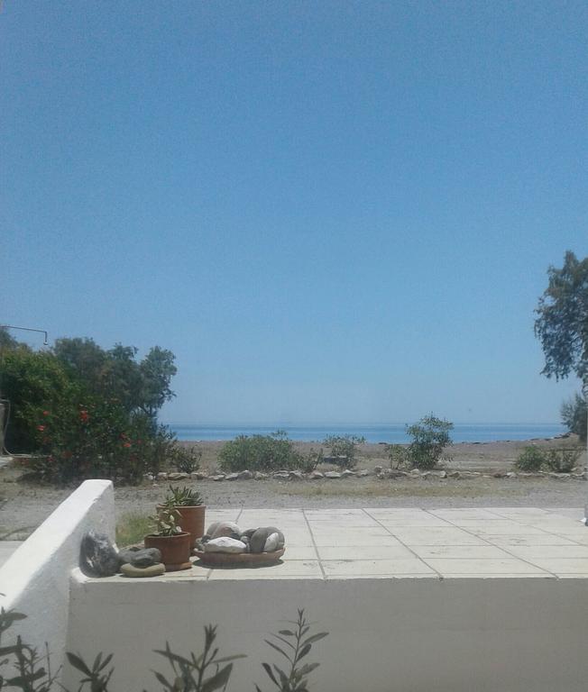 Vamare Beachfront House Gennadi Exterior photo